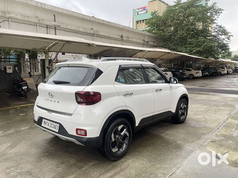 Hyundai Venue Sx (o) Mt 1.5 Diesel, 2022, Diesel