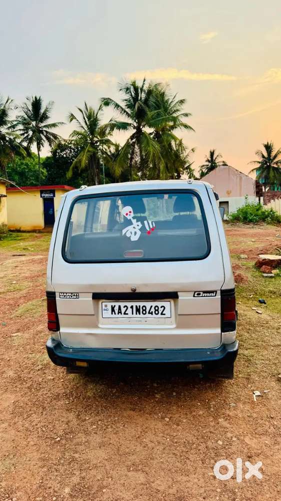 Maruti Suzuki Omni 2015 Petrol 90000 Km Driven