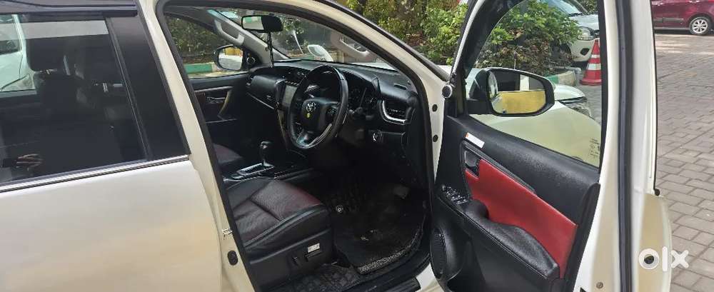 Fortuner Legender 4x4. No Agents Only End User Please.