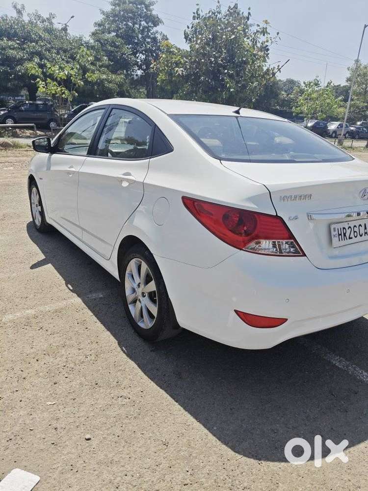 Hyundai Verna Transform 1.6 Sx Vtvt, 2013, Petrol