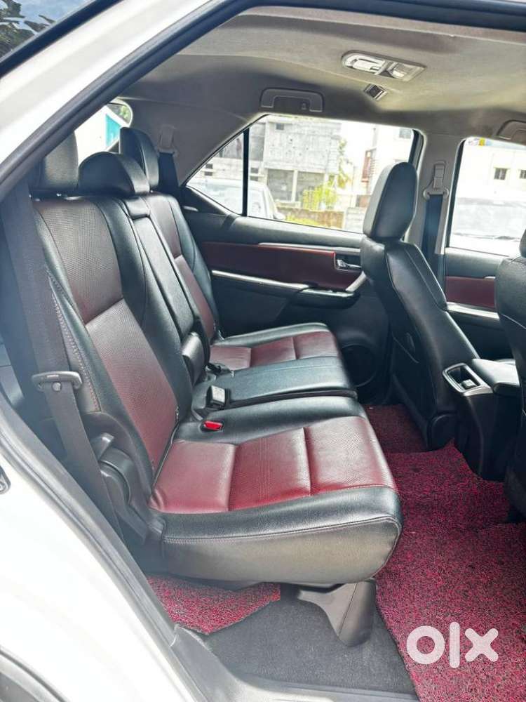 Toyota Fortuner Legender 4x2 At 2.8, 2023, Diesel