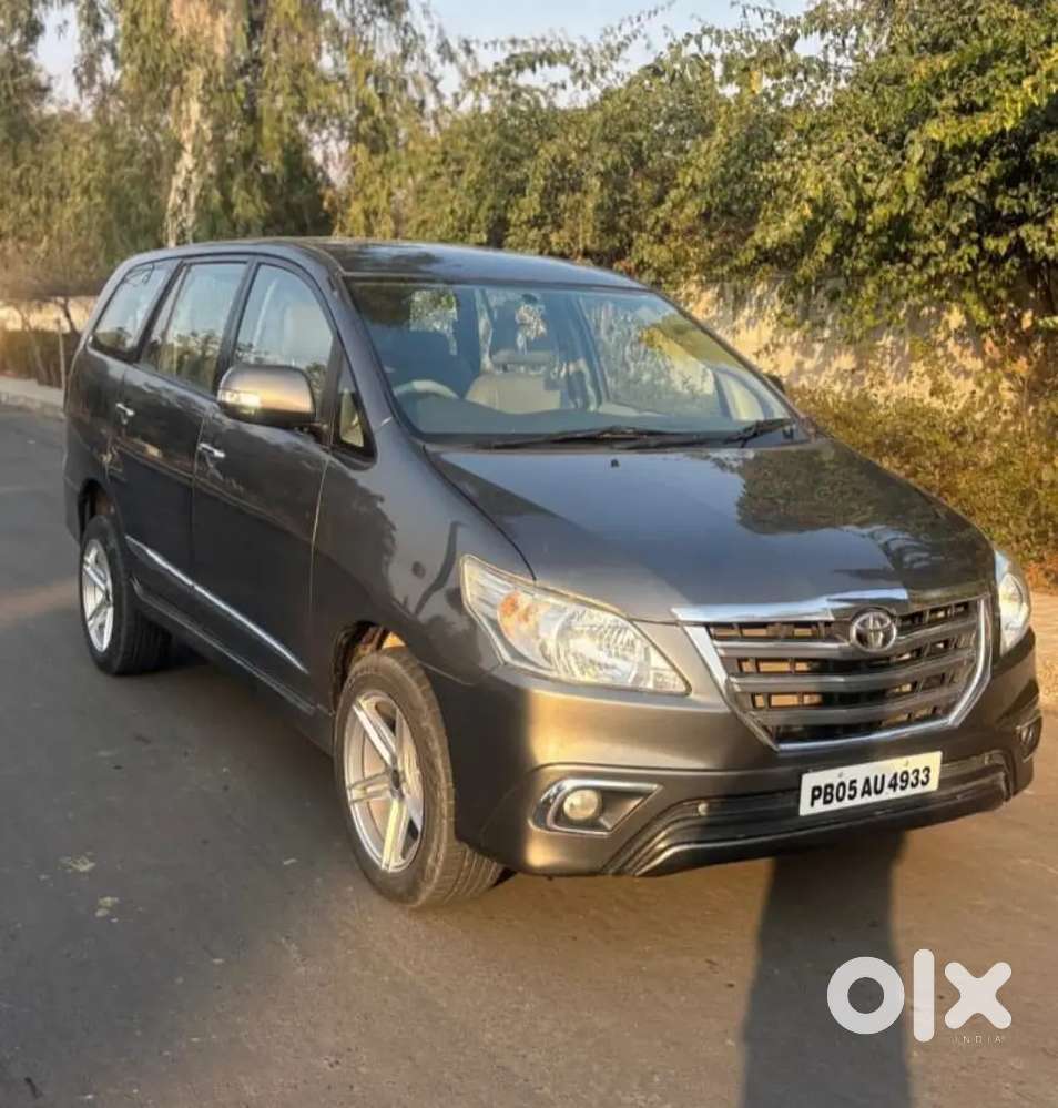 Toyota Innova 2013 Diesel Well Maintained