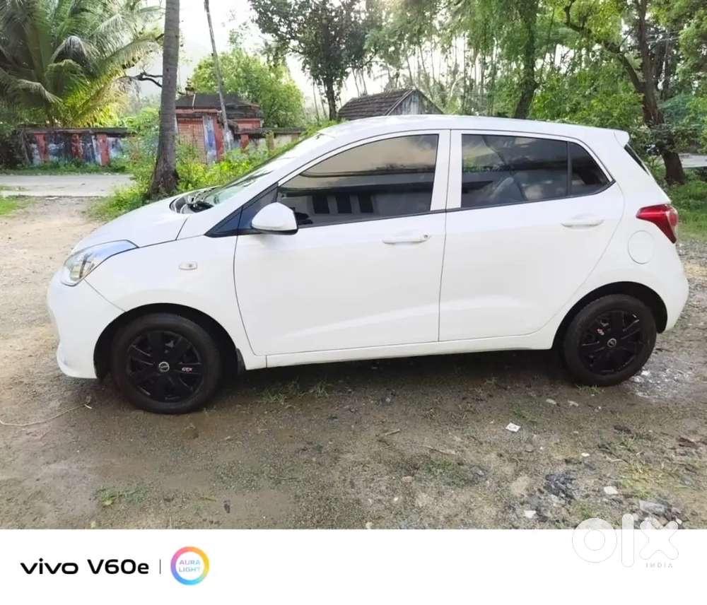Hyundai Grand I10 Prime 2017 Petrol 60043 Km Driven