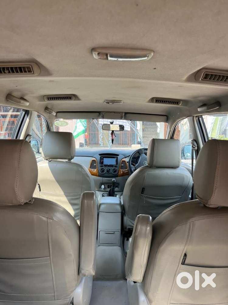 Toyota Innova Diesel 2010