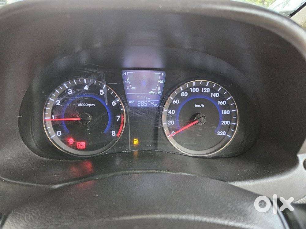 Hyundai Verna Vtvt 1.6 Sx, 2013, Petrol