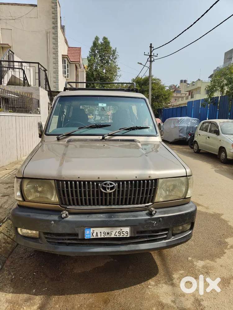 Toyota Qualis 2004 Diesel 190000 Km Driven