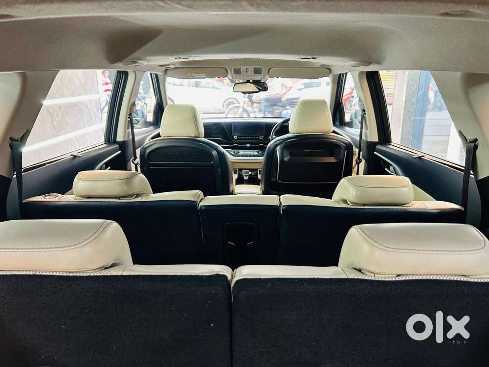 Kia Carens Luxury (o)1.5 Diesel At 7 Str, 2022, Diesel