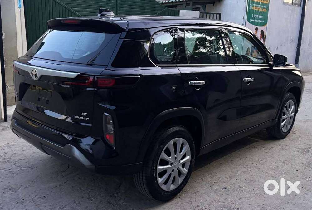Toyota Urban Cruiser Hyryder, 2026, Petrol