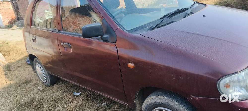 Dual Keys And Spare Wheel. Music System, Seat Cover, Mats