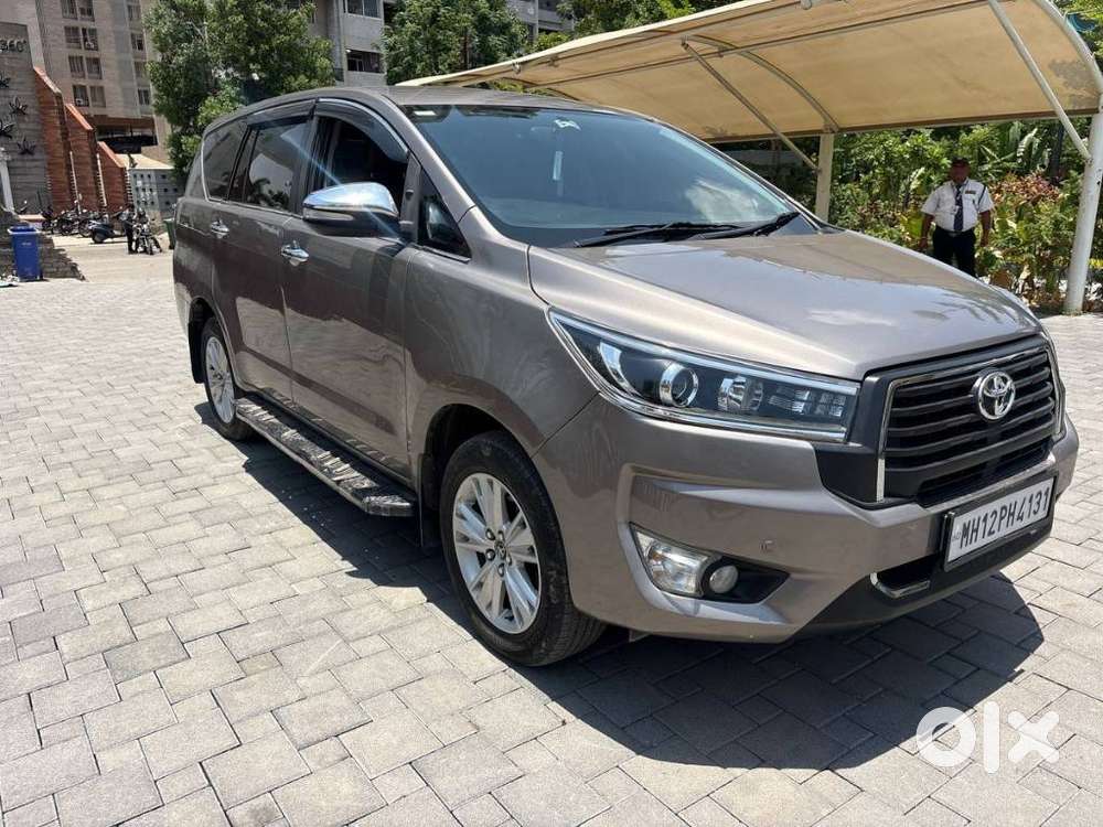 Toyota Innova Crysta 2.8z Automatic, 2017, Diesel