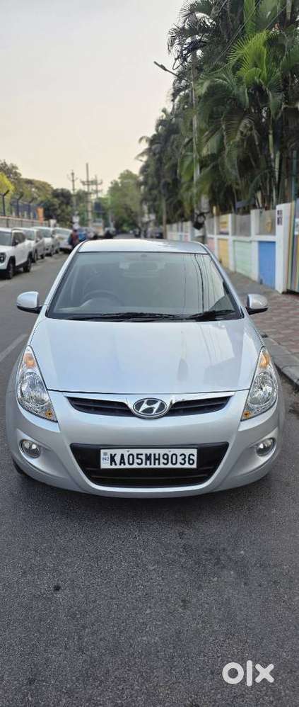 Hyundai I20 2009-2011 Asta, 2010, Petrol