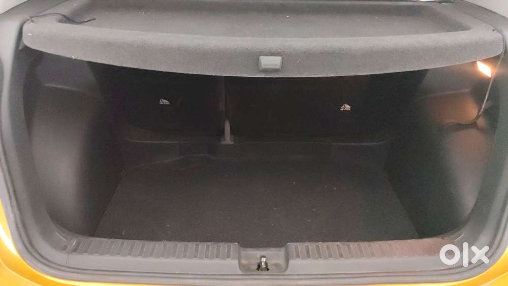 Volkswagen Taigun 1.0 Tsi Topline At, 2022, Petrol