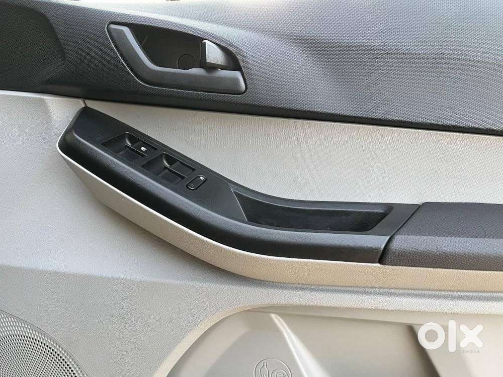 Tata Tiago 1.05 Revotorq Xt, 2023, Petrol