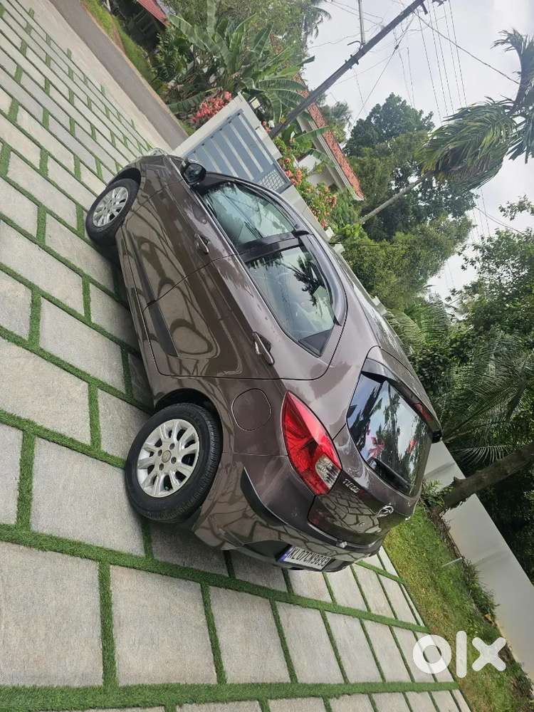 Family Used Tata Tiago 2018 Petrol 39000 Km Driven