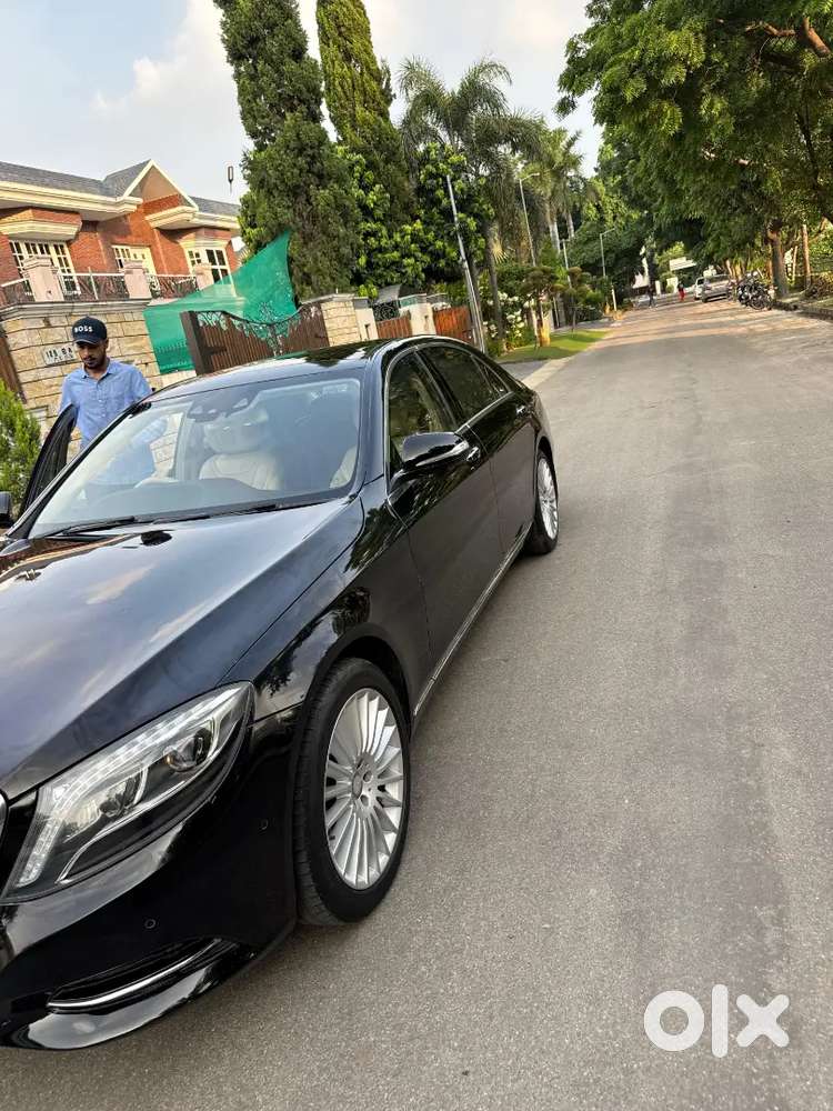 Mercedes Benz
S500