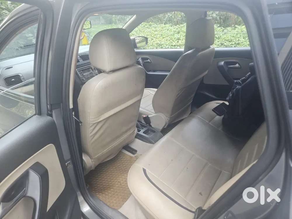 Volkswagen Polo Comfortline 2014 Model
