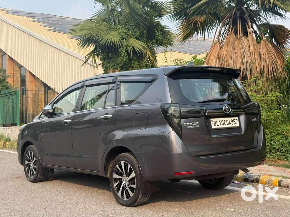 Toyota Innova Crysta, 2022, Petrol