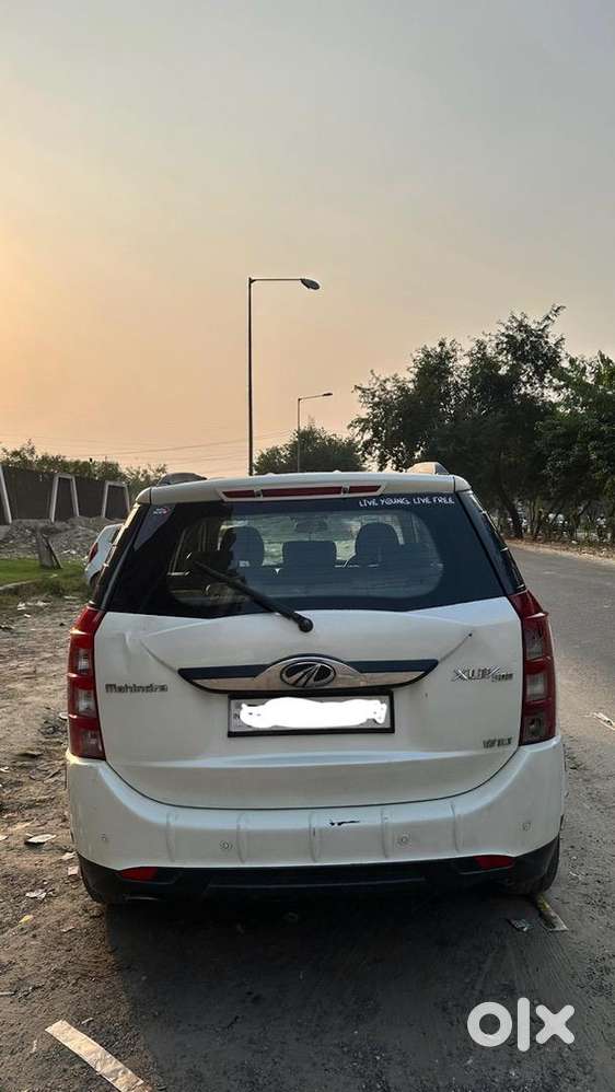 Mahinda Xuv500 W10