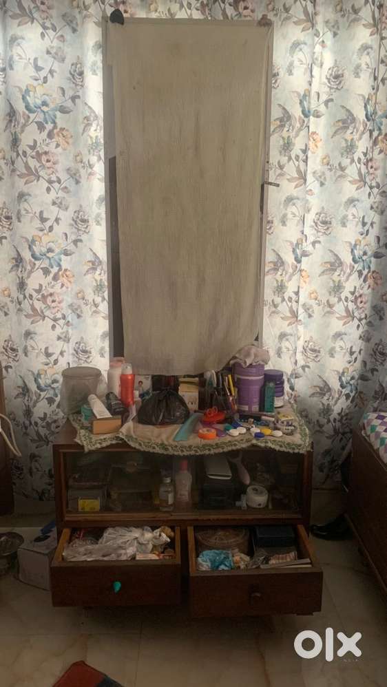 Budget friendly dressing table with storage Other Household