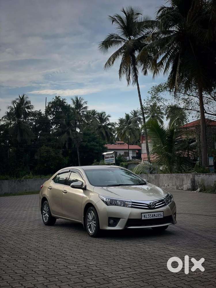 Toyota Corolla Altis 2015