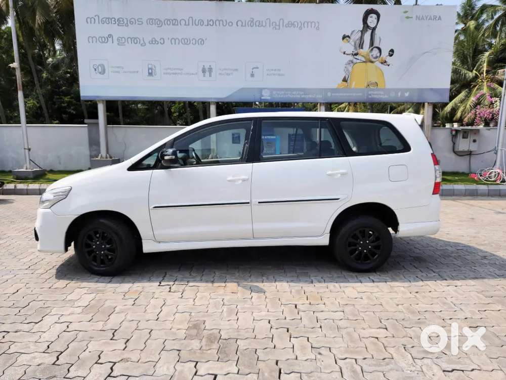Toyota Innova 2013