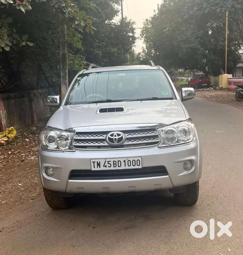 Toyota Fortuner 2010