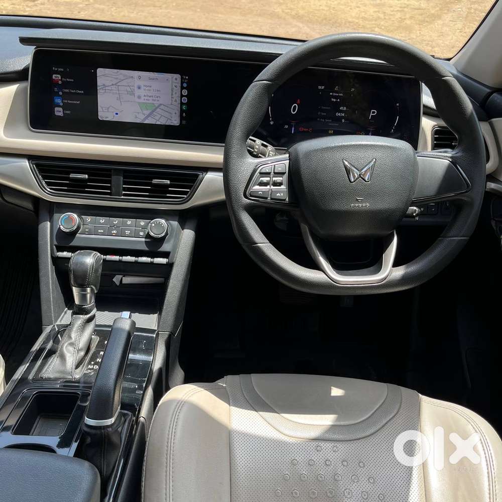 Mahindra Xuv700 2.2 Ax 5 Diesel At 7 Str, 2022, Diesel