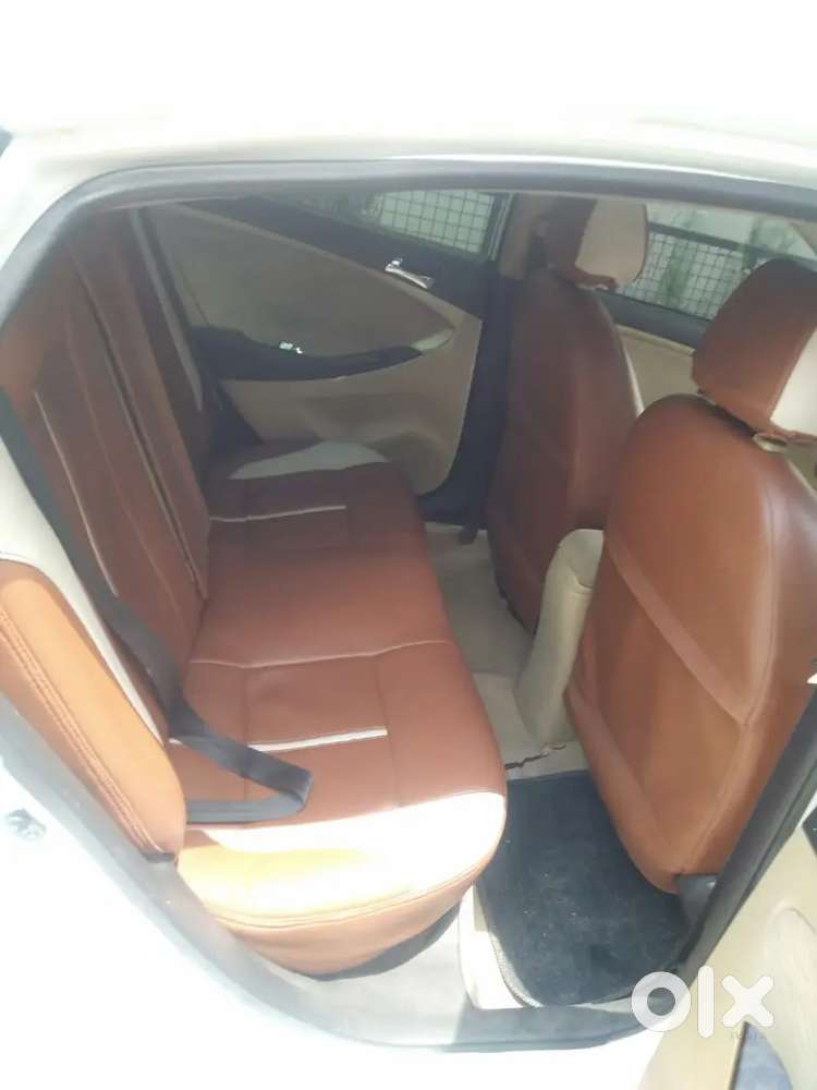 Hyundai Verna Fluidic 1.6 2012
