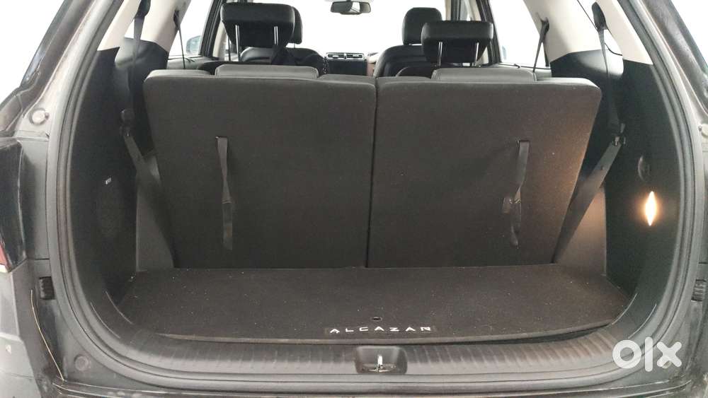 Hyundai Alcazar 2.0 Signature (o) Petrol At 6 Str, 2021, Petrol