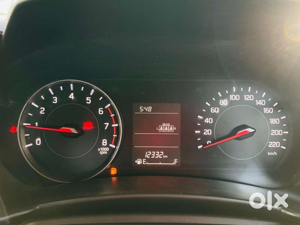 Maruti Suzuki New-gen Swift Vxi, 2024, Petrol