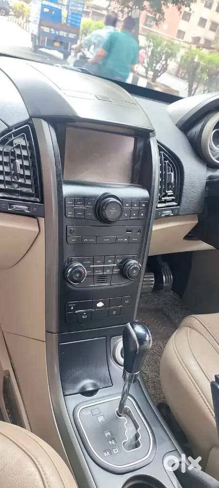 Mahindra Xuv500 2017 Diesel 76000 Km Driven