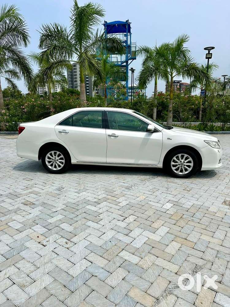 Toyota Camry 2013 Petrol Well Maintained