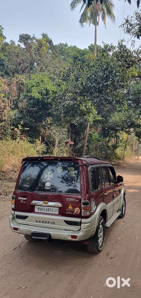 Scorpio [x] 8 Seater