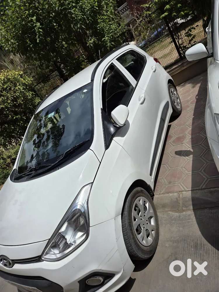 Hyundai Grand I10 2015 Petrol Good Condition