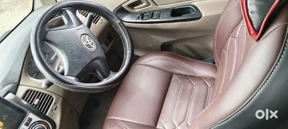 Toyota Innova 15 Diesel 300000 Km Driven