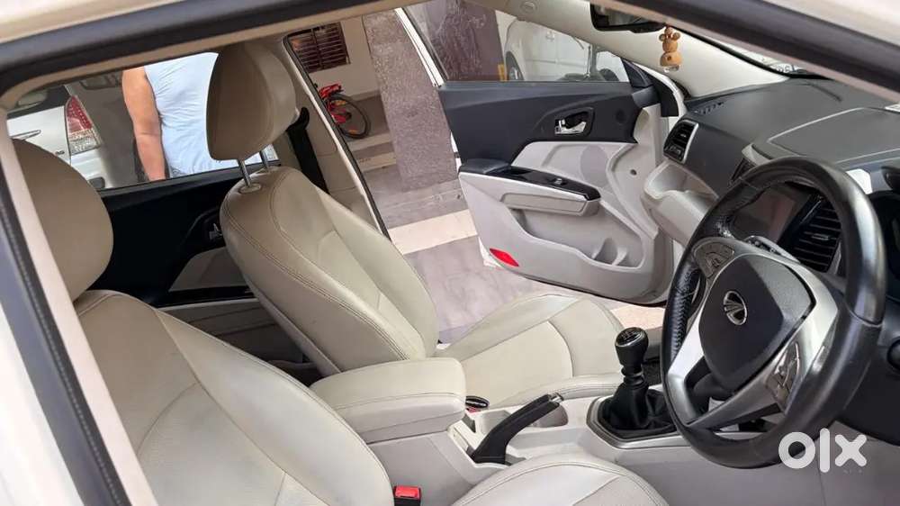 Mahindra Xuv300 2019 Petrol Well Maintained