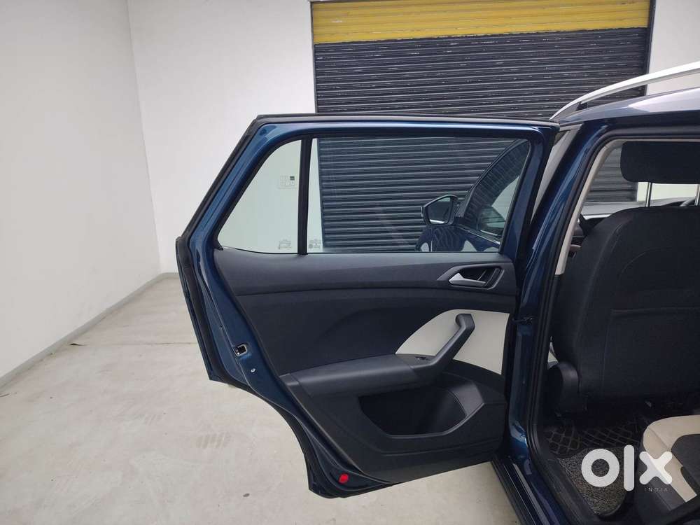 Volkswagen Taigun Topline 1.0 Tsi At (electric Seats), 2023, Petrol