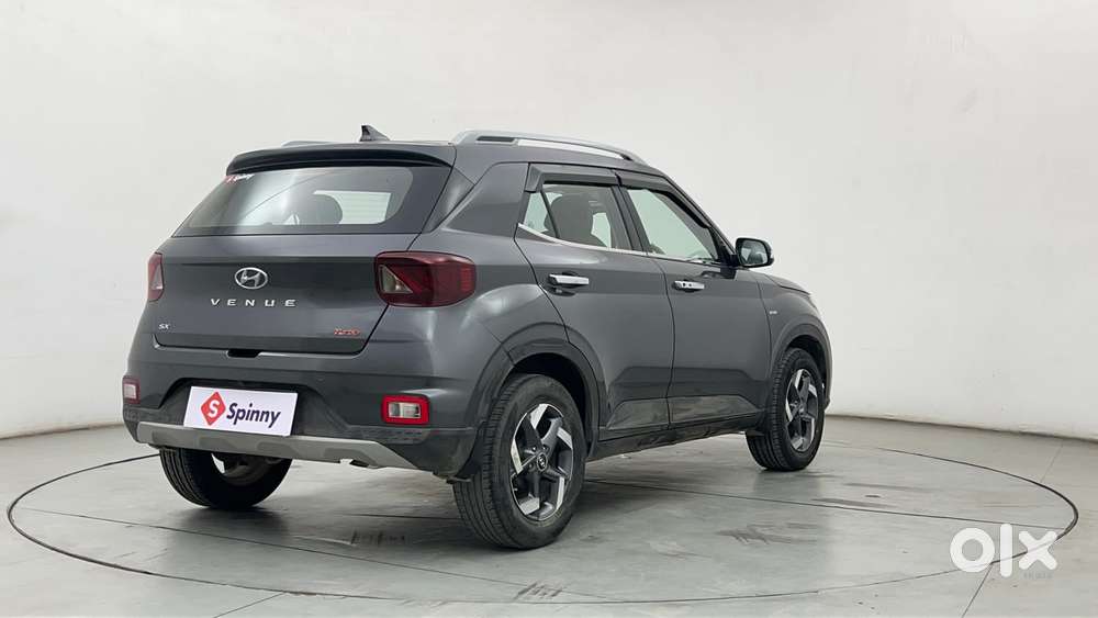 Hyundai Venue Sx Plus Turbo Dct, 2022, Petrol