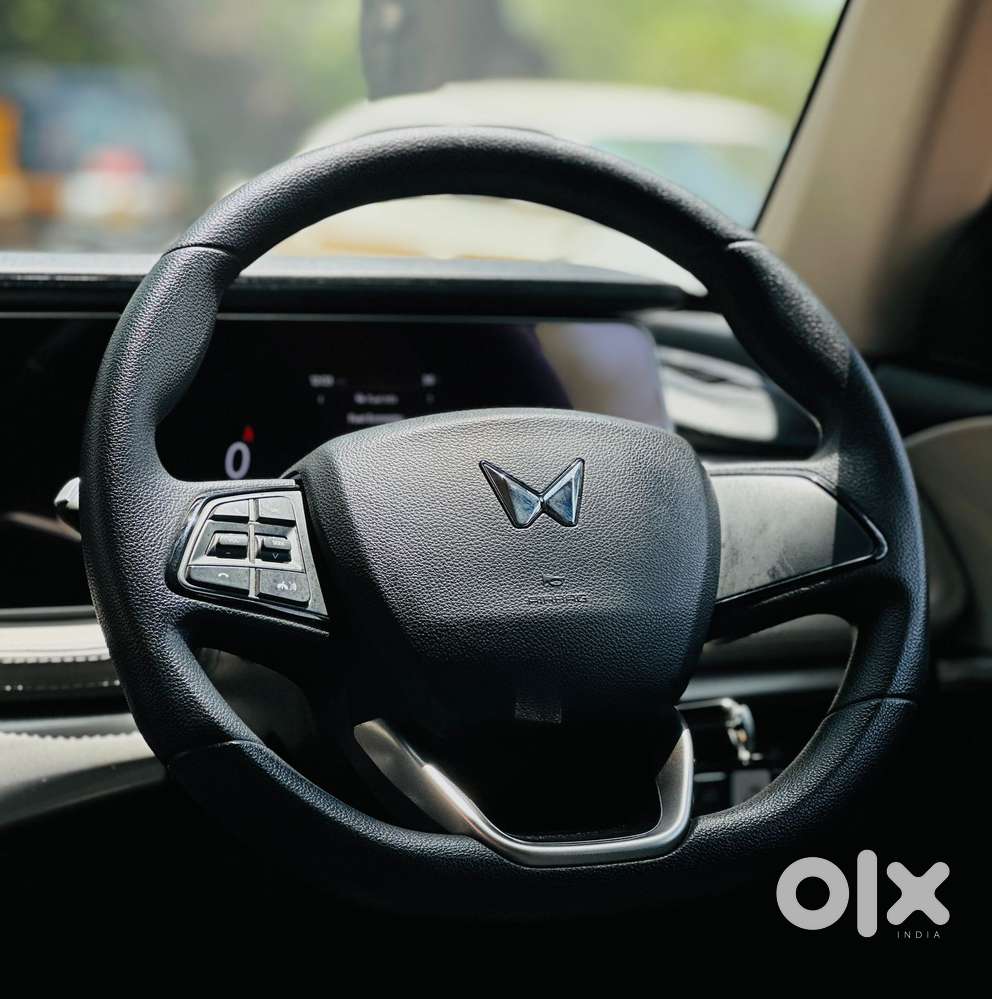 Mahindra Xuv700 2.2 Ax 5 Diesel Mt Str, 2023, Diesel