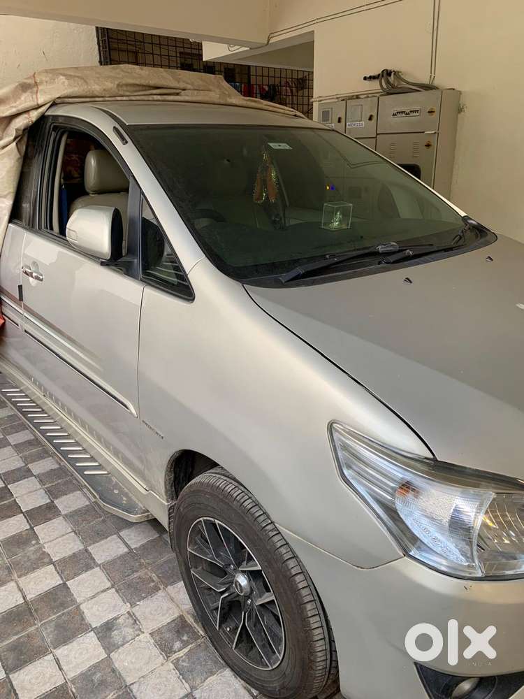 Toyota Innova 2.5 V 8 Str, 2012, Diesel