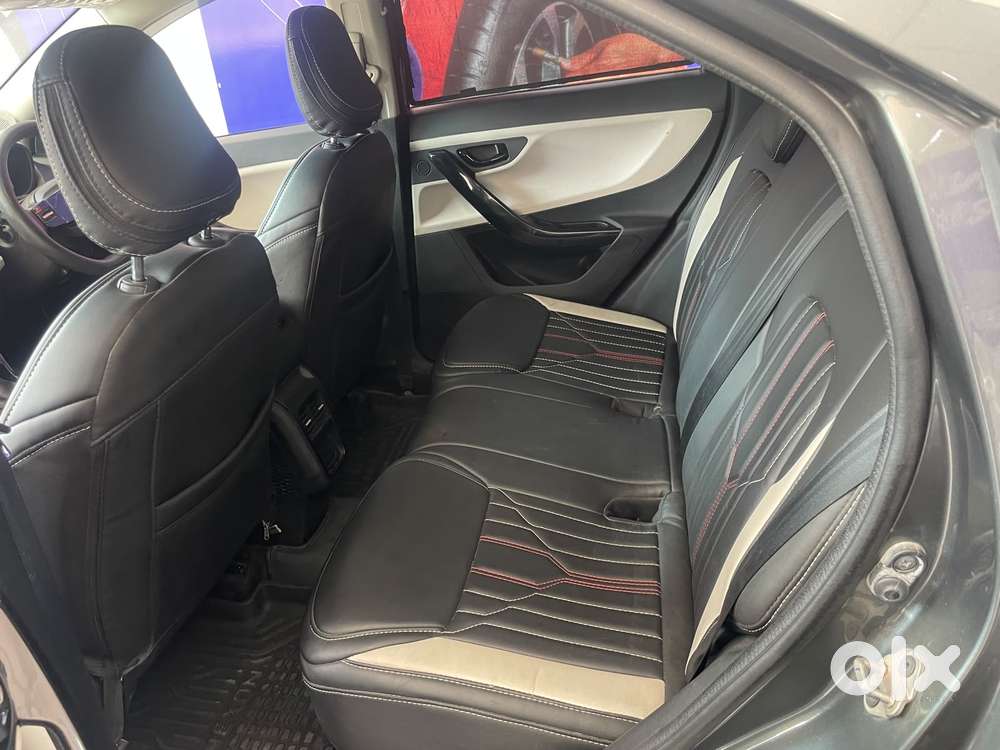 Tata Nexon, 2023, Petrol