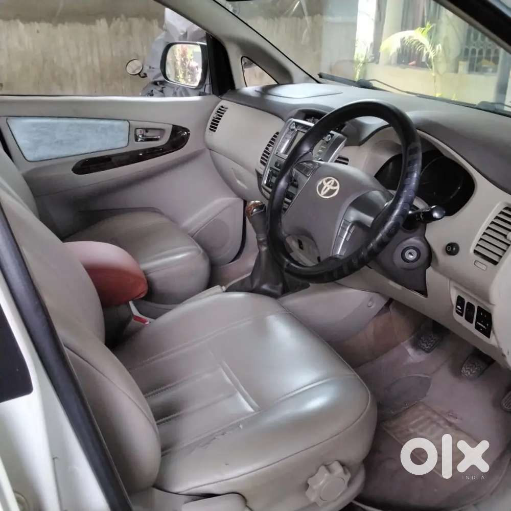 Toyota Innova 2.5 Vx 2014