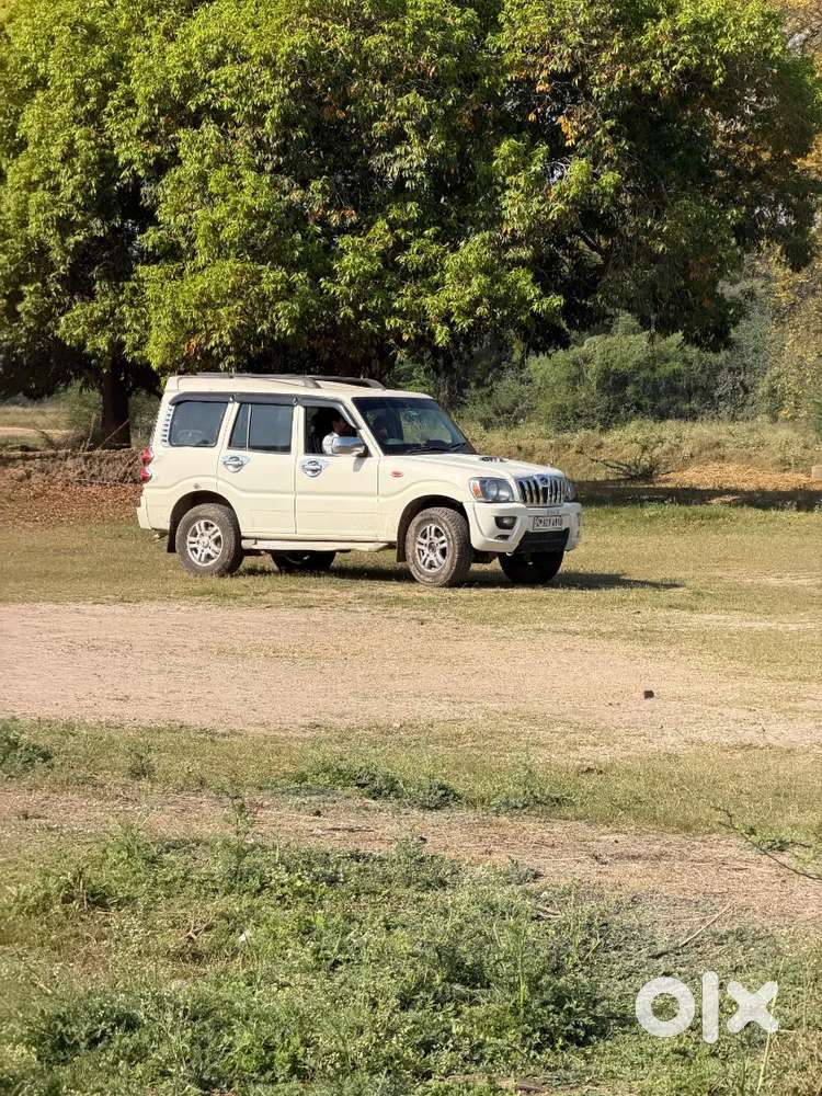 Mahindra Scorpio Classic Diesel Mt 2013