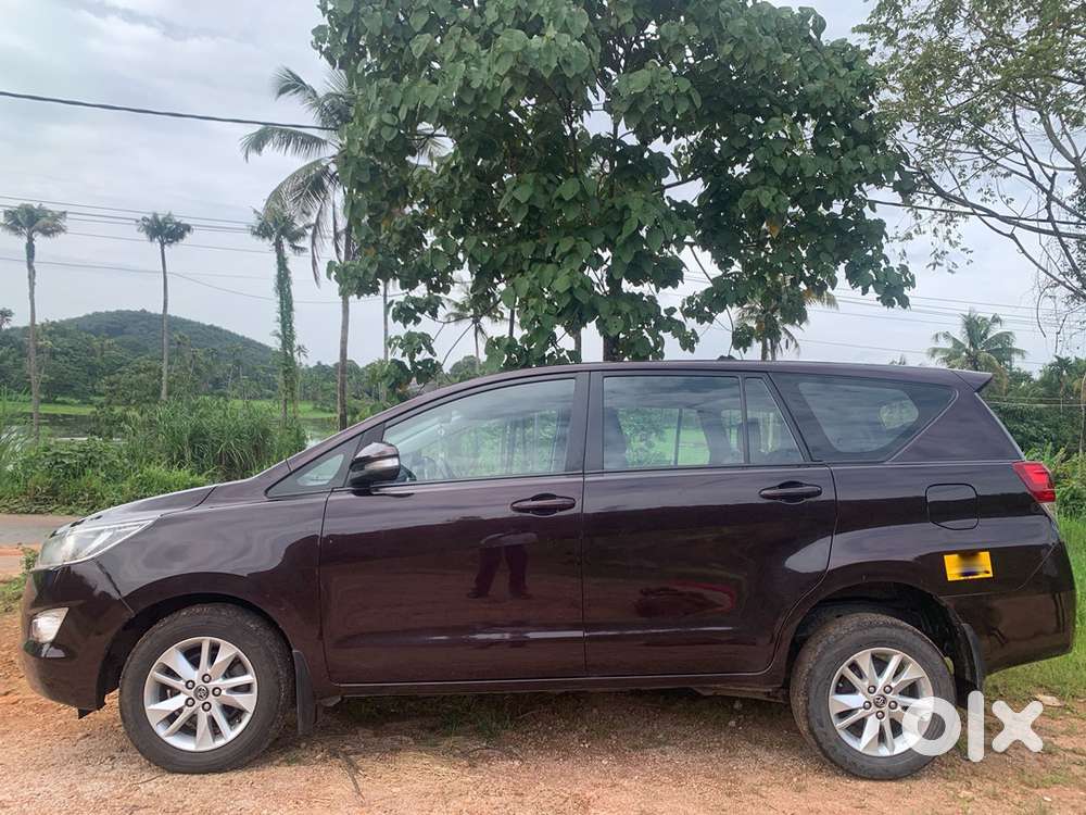 Toyota Innova Crysta 2017 Diesel Well Maintained