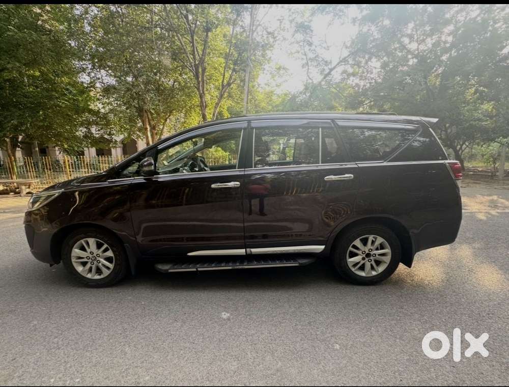 Toyota Innova Crysta 2.4 Gx Limited Edition At 8 Str, 2018, Diesel