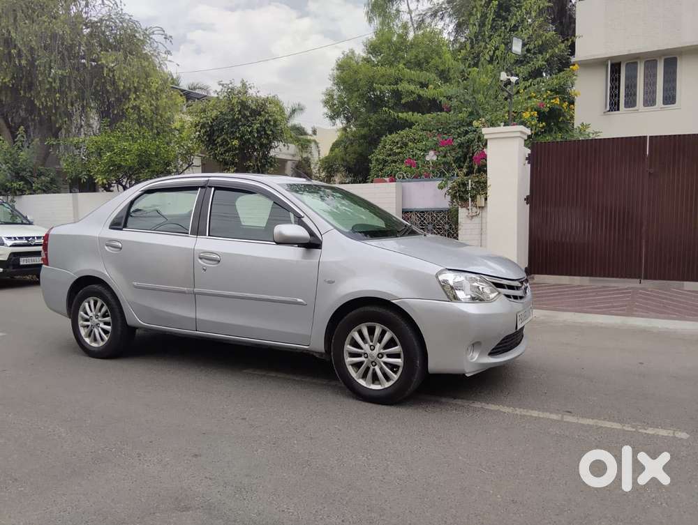 Toyota Etios 2010-2012 G, 2011, Petrol