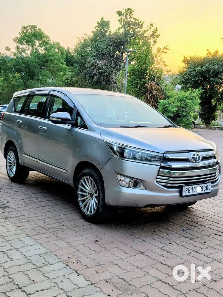 Toyota Innova Crysta 2016 Diesel 128000 Km Driven