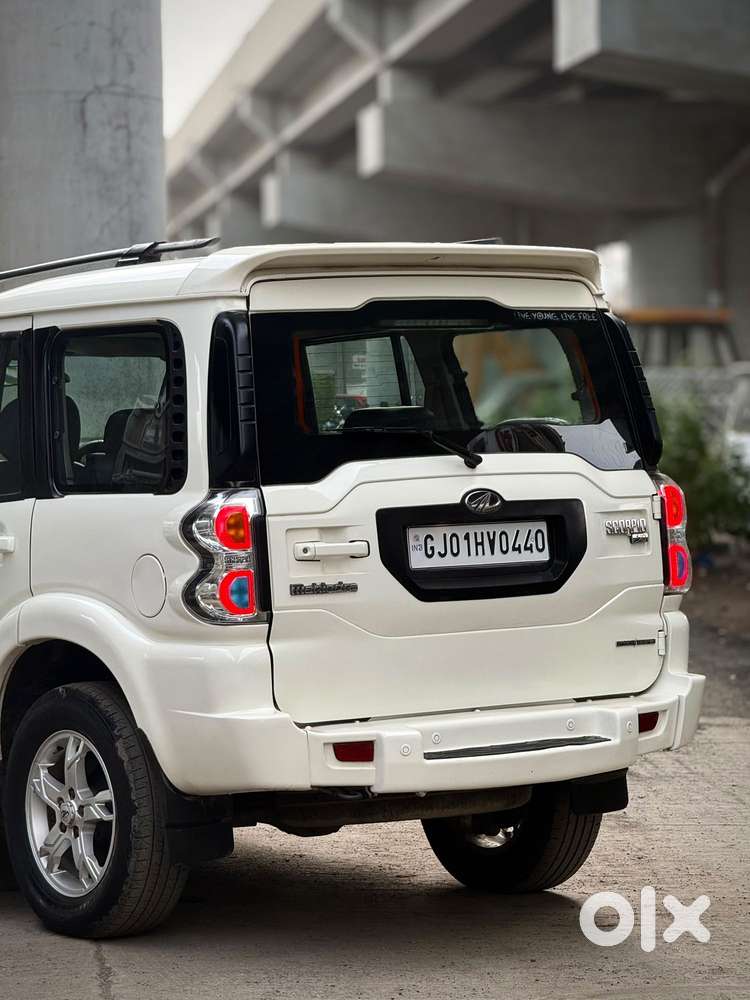 Mahindra Scorpio S10, 2017, Diesel