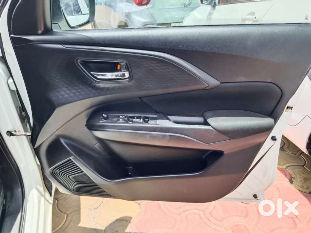 Maruti Suzuki Swift Vxi, 2025, Petrol