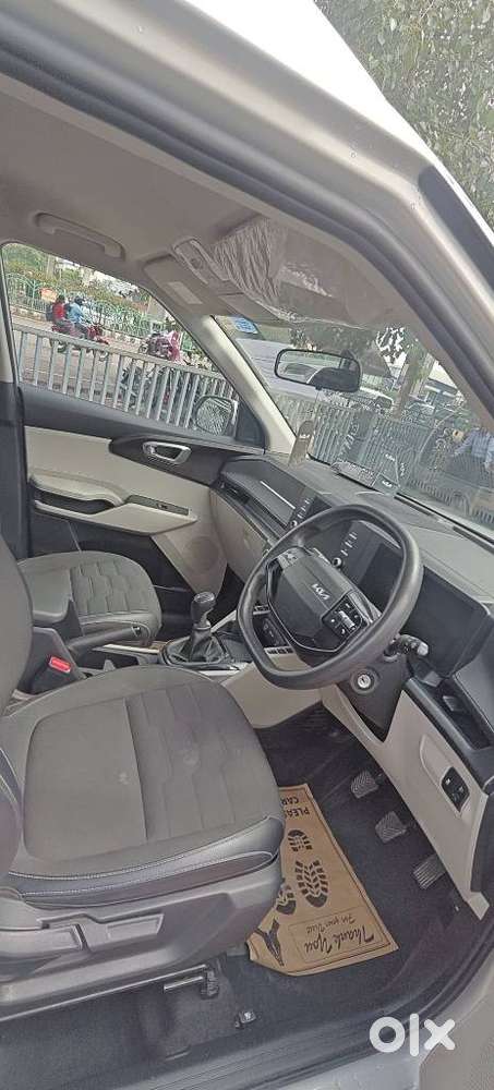 Kia Carens Clavis Htk, 2025, Petrol
